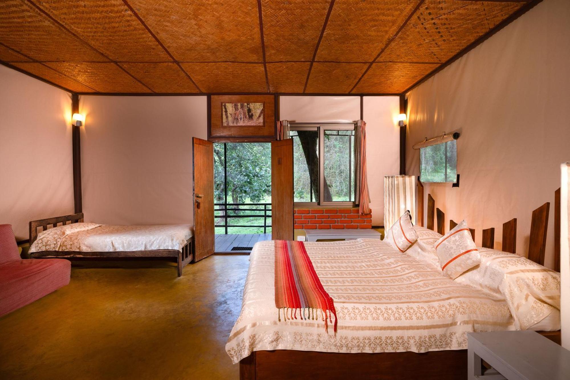 Hotel Jungle Hut à Masinagudi Extérieur photo