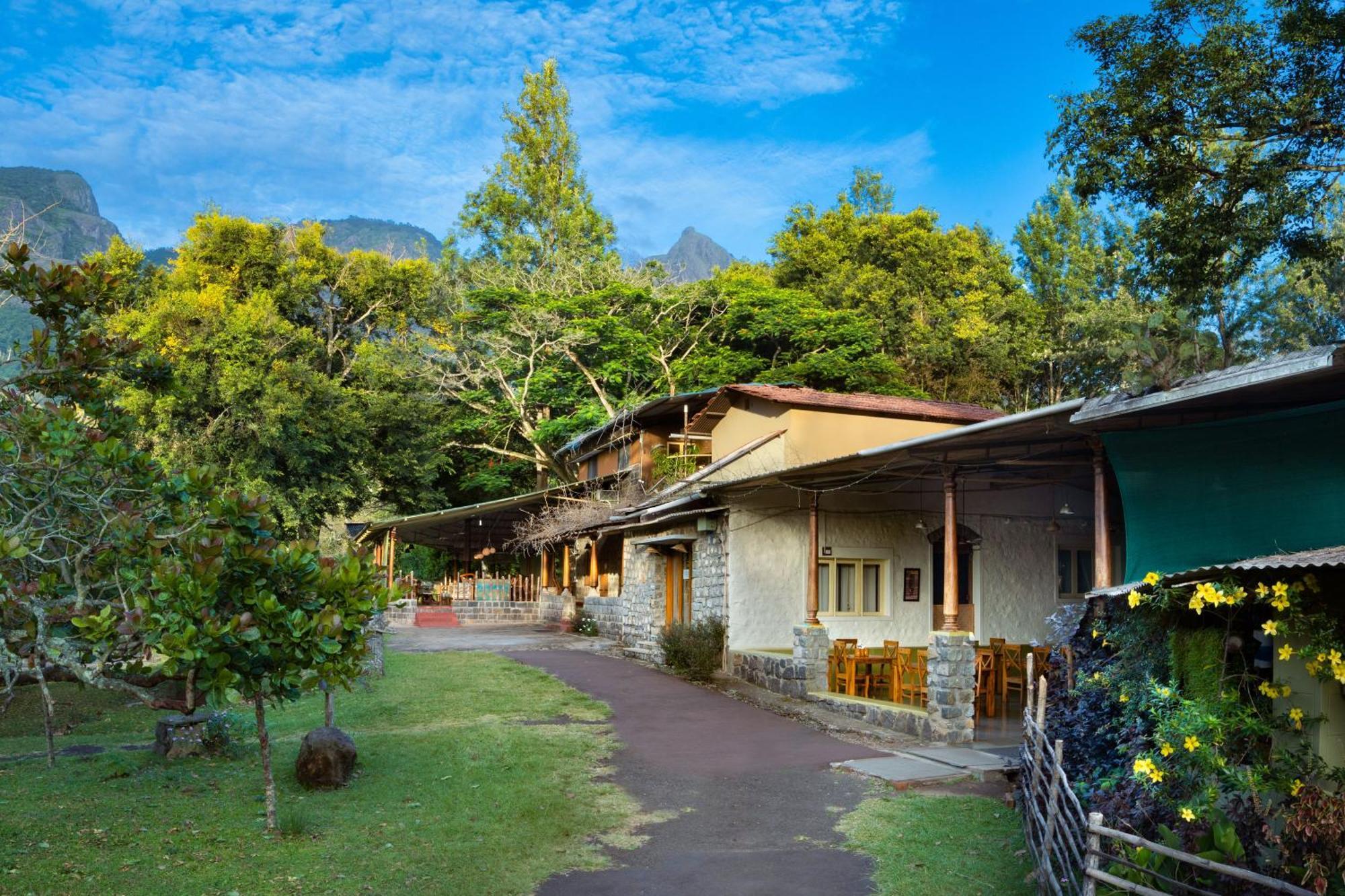 Hotel Jungle Hut à Masinagudi Extérieur photo